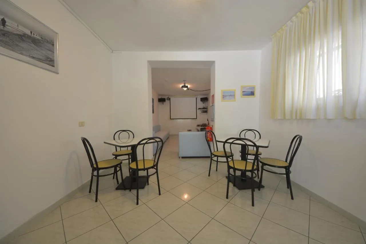 Hotel Ca D'Oro Ρίμινι 2*,  Ιταλία