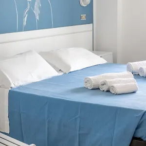 Hotel Maris